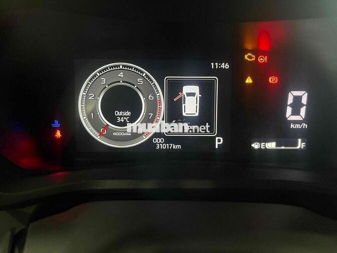 Toyota Veloz Cross Top 2025 Bạc Tím 31.000KM