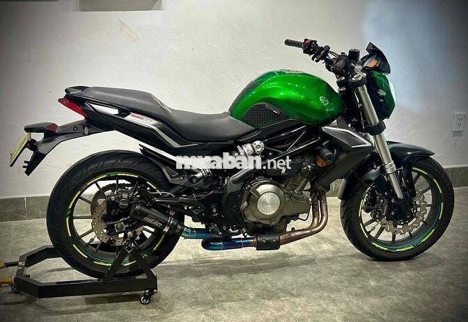 BENELLI 302 DATE 2016