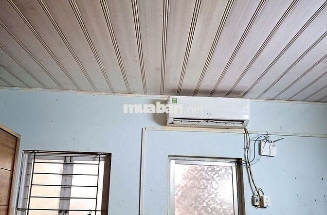 Cho thuê phòng trọ 15m2 Đường Nguyên Hồng gần Hồ Thành Công