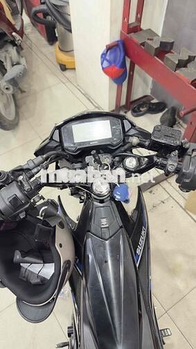 Suzuki Satria F150 Đen xanh 6 cấp