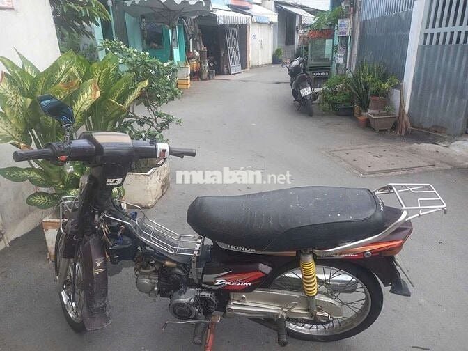 Honda Super Dream Số sàn màu Đỏ