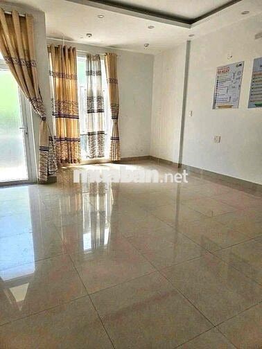 CHO THUÊ NHÀ 3 TẦNG ĐƯỜNG 10M5 NÚI THÀNH – ĐOẠN KINH DOANH SẦM UẤT