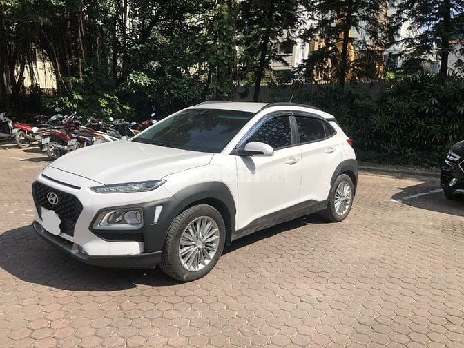 Mình Bán xe Huyndai Kona 2020, AT, mâu trắng đi 3,5 v 