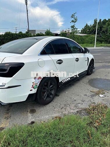 Chevrolet Cruze LT 2016 Số sàn Xăng Trắng