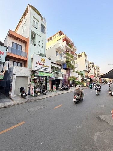 Hẻm ô tô kinh doanh sát Hòa Hưng, Quận 10, 103m2, 6 phòng, nhỉnh 15 tỷ