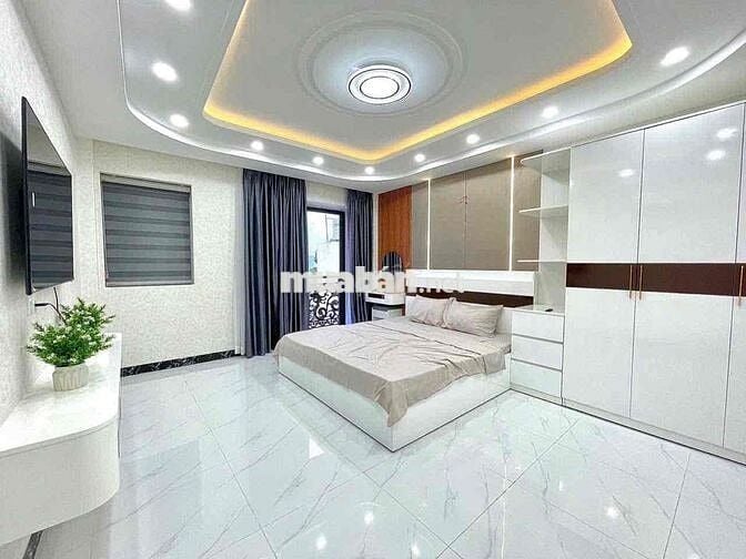 Nhà mới 5 tầng gần CV Gia Định cạnh Phú Nhuận hơn 6 tỷ