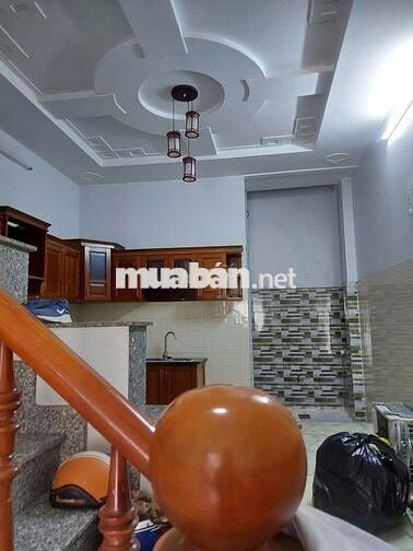Cho thuê nhà 3 lầu đẹp hẻm rộng phường Tân chánh hiệp, quận 12