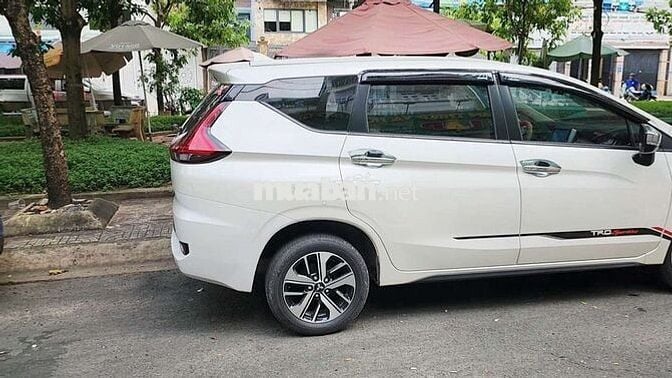 Mitsubishi Xpander 1.5 đời 2018 số sàn trắng