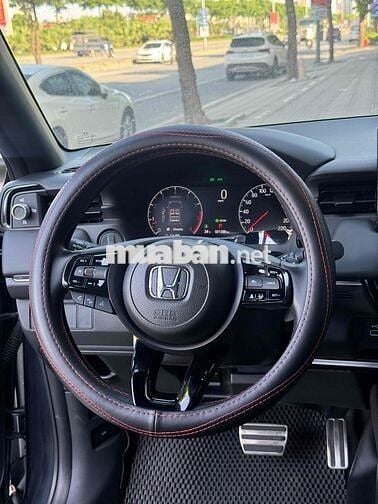 Honda HR-V RS  2023 Odo 2v1 km hàng cọp ✅