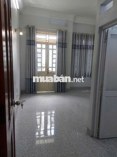 Cho thuê nhà 3 lầu đẹp hẻm rộng phường Tân chánh hiệp, quận 12