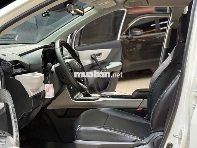 Toyota Veloz Cross Top 2023 - Giá Còn Giảm