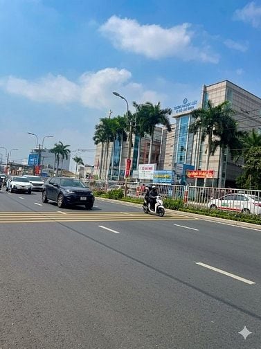 Bán nhà ngay Phạm Văn Đồng - 5x15 - HXH - dòng tiền sẵn - giá chỉ 7 tỷ
