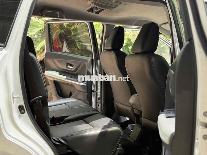 Toyota Veloz Cross Top 2023 - Giá Còn Giảm