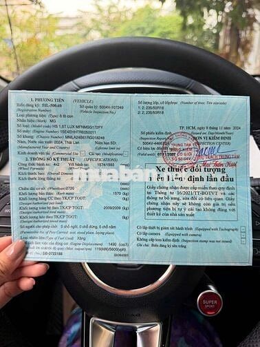 MG HS 1.5 Plux Trắng 3.500 km 5 chỗ