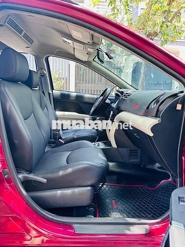 Toyota Rush 2021 7 chỗ Xăng Đỏ giá rẻ