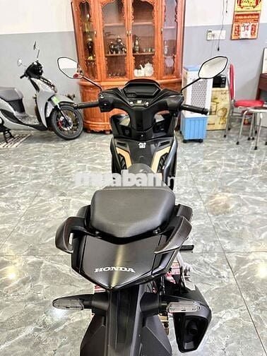 Honda Winner V3 2022 Đen vàng 9,900km