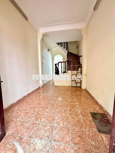 Cho thuê nhà nguyên căn 4 tầng, 3PN, 45m2 tại Khương Đình