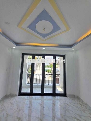 CHDV Dương Quảng Hàm 6 lầu thang máy thu 45tr , 10 tỷ 200