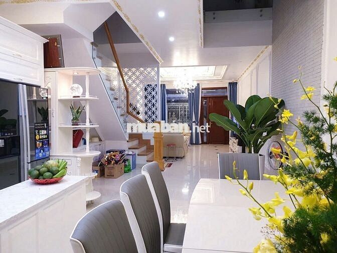 Chính chủ bán nhà Nam Việt Á |105m2 đối diện công viên|
