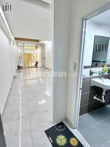 Lối đi riêng, MB 3.5x14m [Gara 5m+Trệt 9m+Toilet]. DT~50m2.
