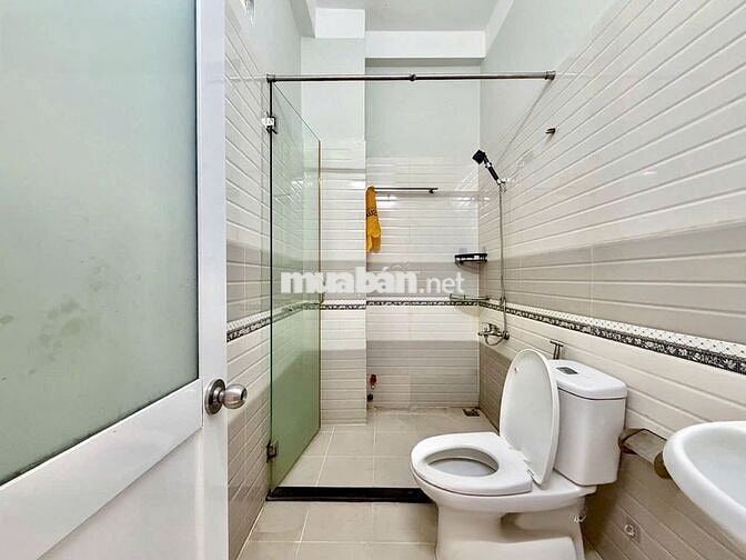 Phòng sẵn full nội thất, view công viên gần ĐH Văn Hiến, Công Thương