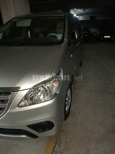Xe Inova 2014 gia đình đi cần bán