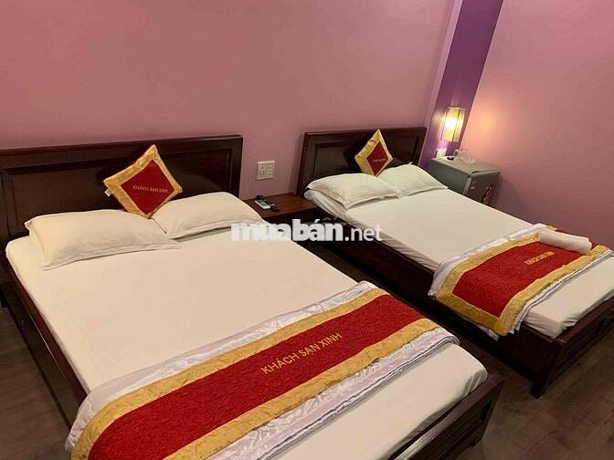Tuyển Nam Lễ Tân Khách Sạn