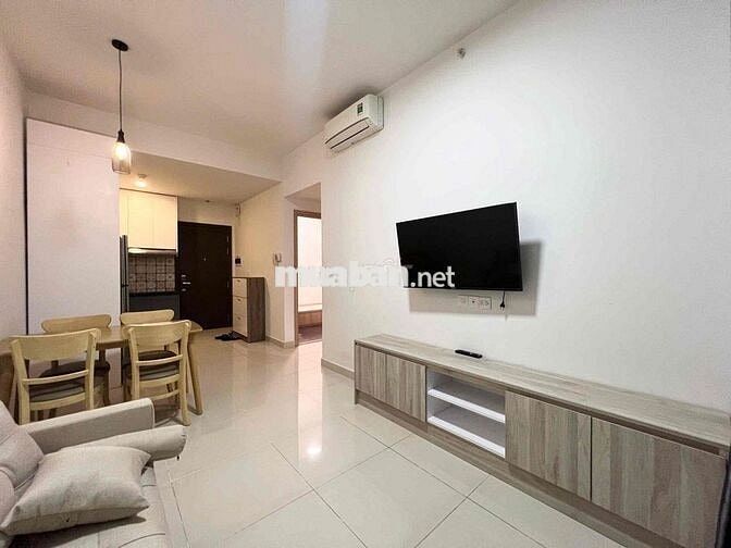 Cho thuê căn hộ 2 phòng ngủ. chung cư Golden Mansion. gần cv Gia Định