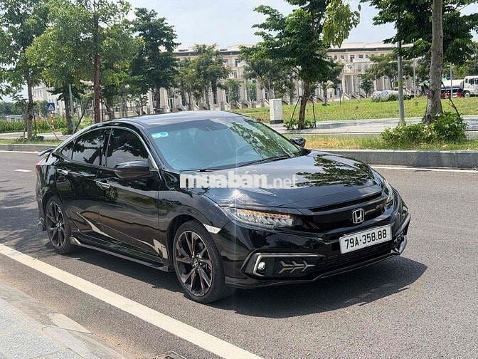 Honda Civic RS 2021 Đen 70.000km