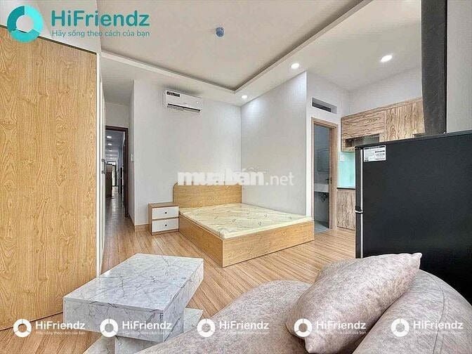 STUDIO BAN CÔNG - CỬA SỔ - NGAY CHỢ HOÀNG HOA THÁM - FULL NT ĐẸP