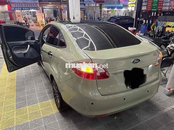 Ford Fiesta 2011 Số tự động Xăng Xanh