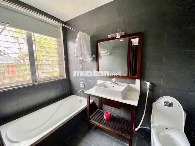 CHO THUÊ NHÀ SÂN VƯỜN 2 TẦNG XANH MÁT – PHẠM HỮU NHẬT, HẢI CHÂU