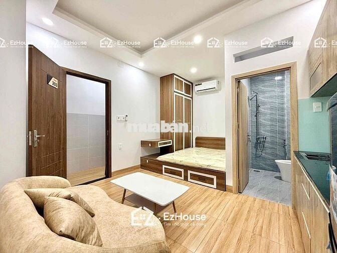 STUDIO BAN CÔNG - CỬA SỔ - NGAY CHỢ HOÀNG HOA THÁM - FULL NT ĐẸP