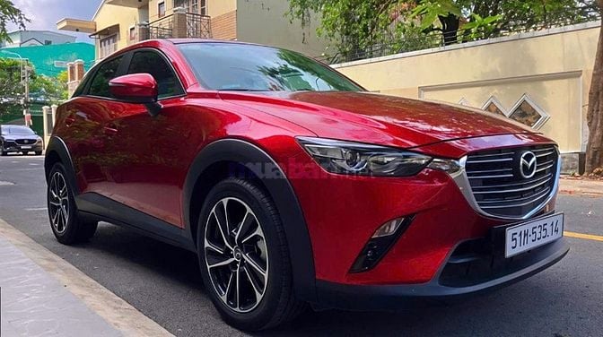 Gia đình bán xe hiệu Mazda CX-3 SX 2024 mới 95%