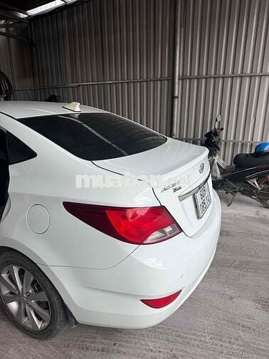 Hyundai Accent Blue 2015 Trắng Tự động 70.166 km