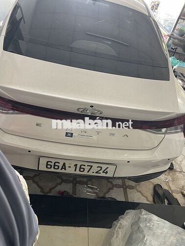 Hyundai Elantra 2024 1.6 đặc biệt 23000 km Trắng