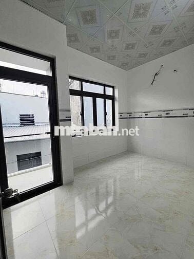 Nhà 2 phòng mới 99% hẻm đường 30/4