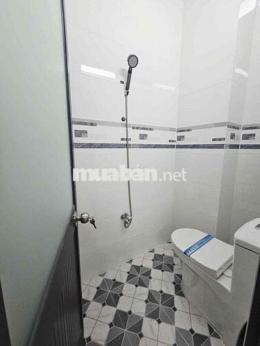 Nhà 2 phòng mới 99% hẻm đường 30/4