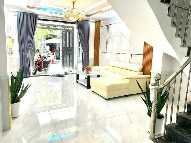 CHÍNH CHỦ CHO THUÊ NHÀ 1358/57 QUANG TRUNG