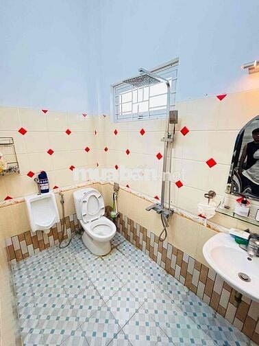 NHÀ ĐẸP SÂN VƯỜN KHU TRẦN NHÂN TÔNG
