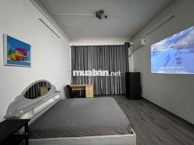 Phòng riêng 40m² Hoàng Hoa Thám, Tân Bình– Có bếp, bồn tắm, máy chiếu