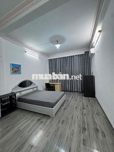 Phòng riêng 40m² Hoàng Hoa Thám, Tân Bình– Có bếp, bồn tắm, máy chiếu