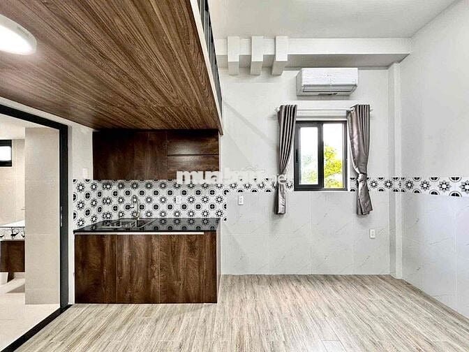 2 KHÔNG GIAN NGỦ ĐẸP GIÁ RẺ BAN CÔNG LỚN THOÁNG MÁT RỘNG 40m2 GẦN VLU