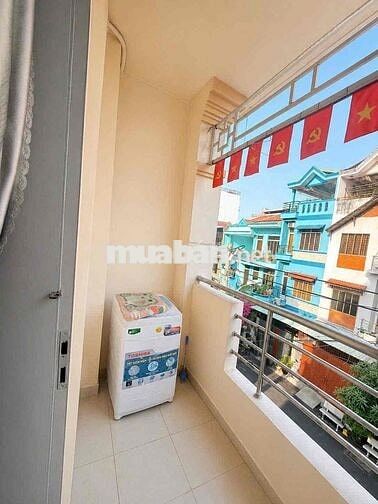 1 Phòng ngủ, 1 phòng khách, ban công 5tr5 Ngay Sân Bay Full nội thất