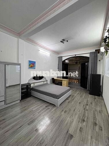 Phòng riêng 40m² Hoàng Hoa Thám, Tân Bình– Có bếp, bồn tắm, máy chiếu