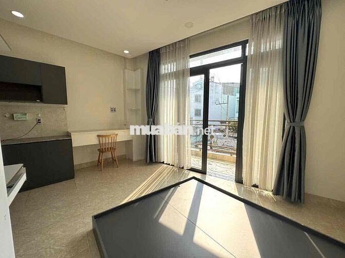 THUÊ NGAY PHÒNG BAN CÔNG LỚN FULL NỘI THẤT NGUYỄN VĂN ĐẬU BÌNH THẠNH