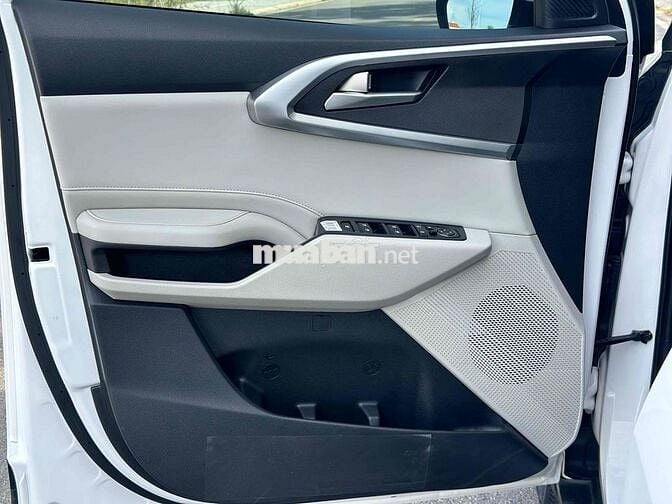 Kia Caren Luxury 2024 Trắng Tự động 22.000 km