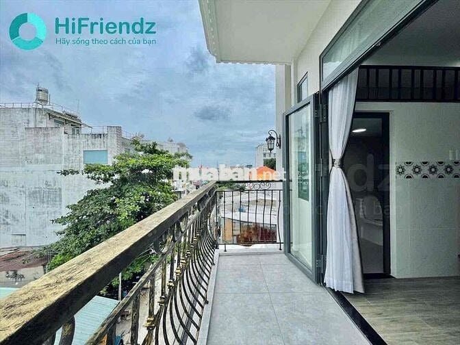2 KHÔNG GIAN NGỦ ĐẸP GIÁ RẺ BAN CÔNG LỚN THOÁNG MÁT RỘNG 40m2 GẦN VLU
