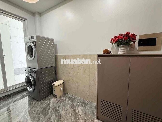 Căn hộ 1PN ban công giá tốt - Ngay Etown Cộng Hoà