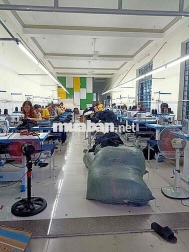 Xưởng may cần tuyển 20 công nhân may